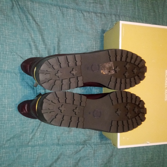 Michael Kors Bastian Lace-Up Boot - Picture 7 of 8